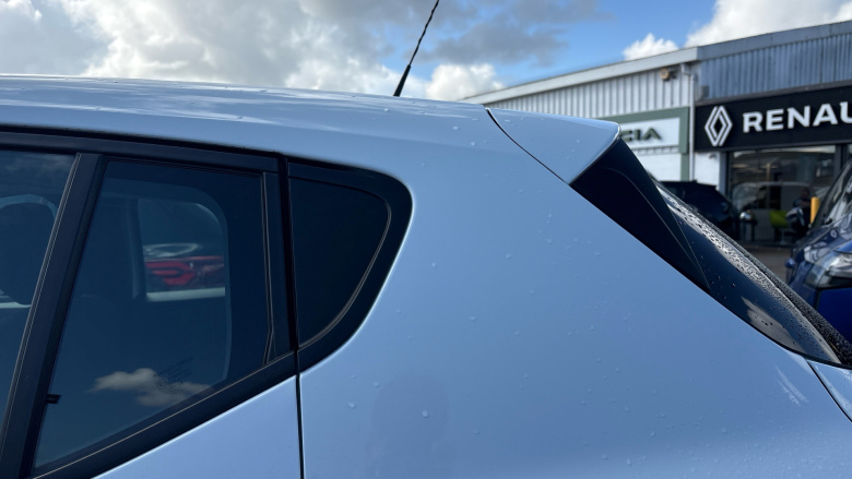 Dacia Sandero 1.0 TCe Essential 5dr Bi Fuel Hatchback